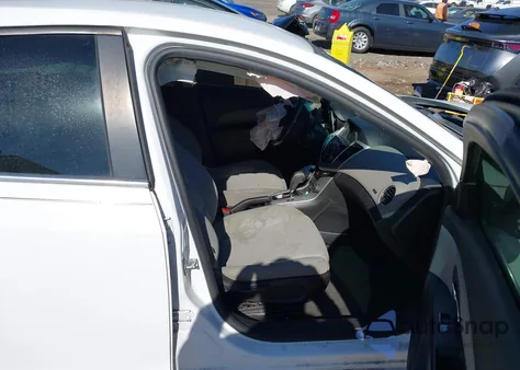 2014 Chevrolet Cruze 1Lt Auto z USA, uszkodzony, nr VIN 1G1PC5SB1E7401114